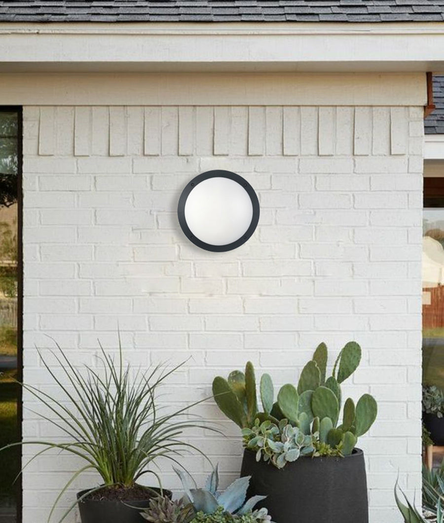 Bulk Round LED Bulkhead Light IP66 IK10 Black