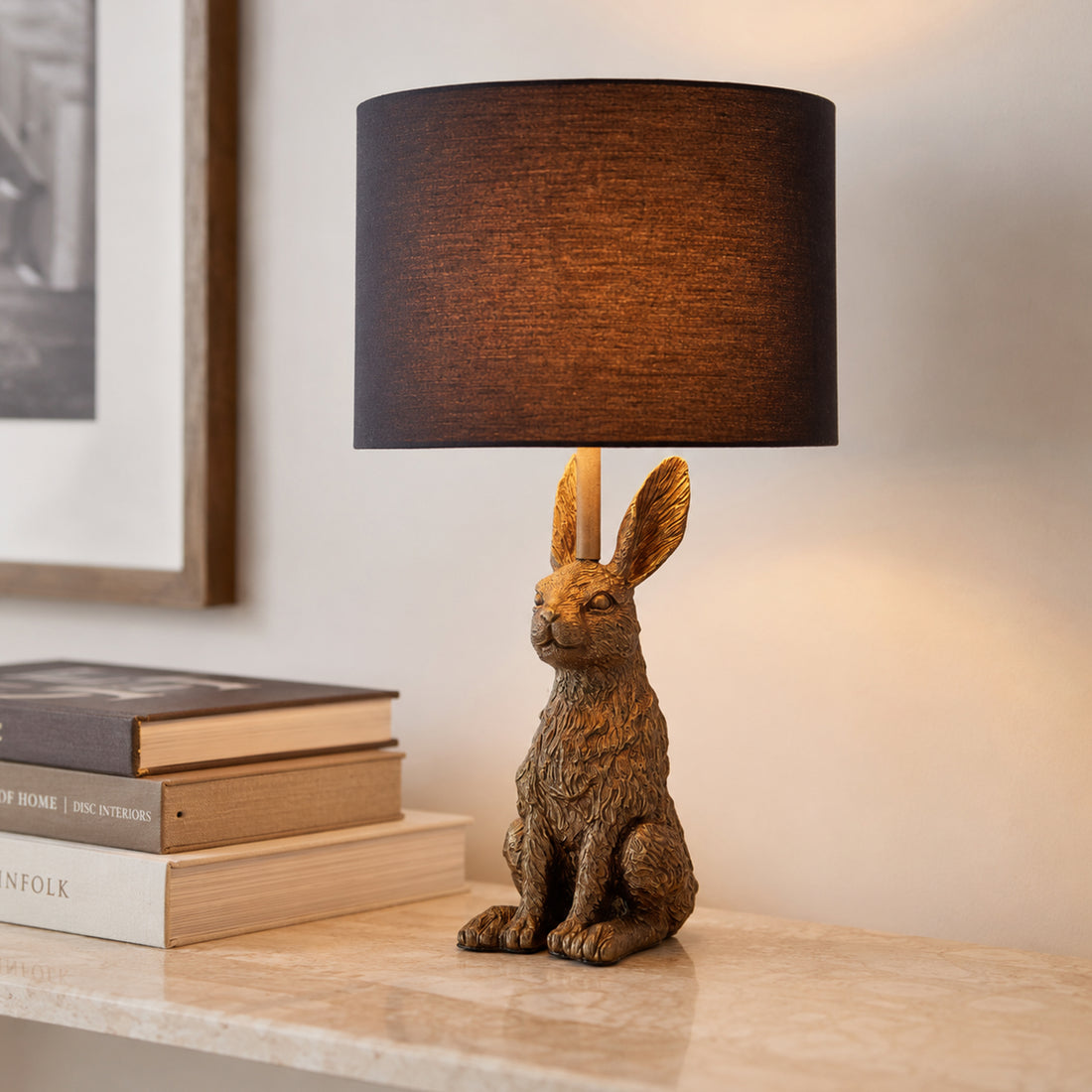 Rabbit Sitting Table Lamp - Gold