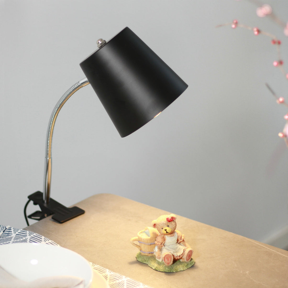 Ellie Table Lamp - Black/White