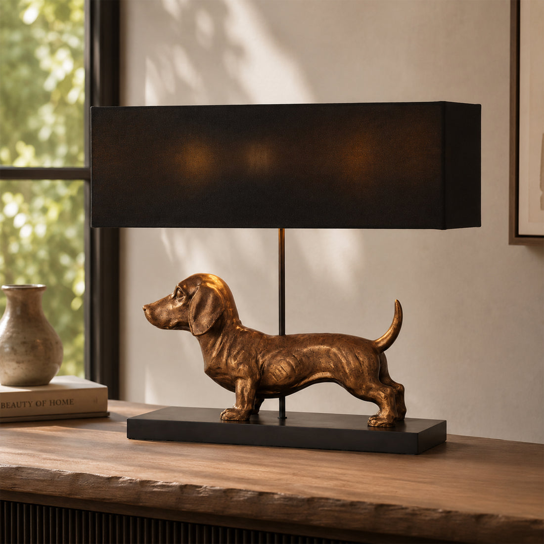 Dachshund Elegance Table Lamp - Gold