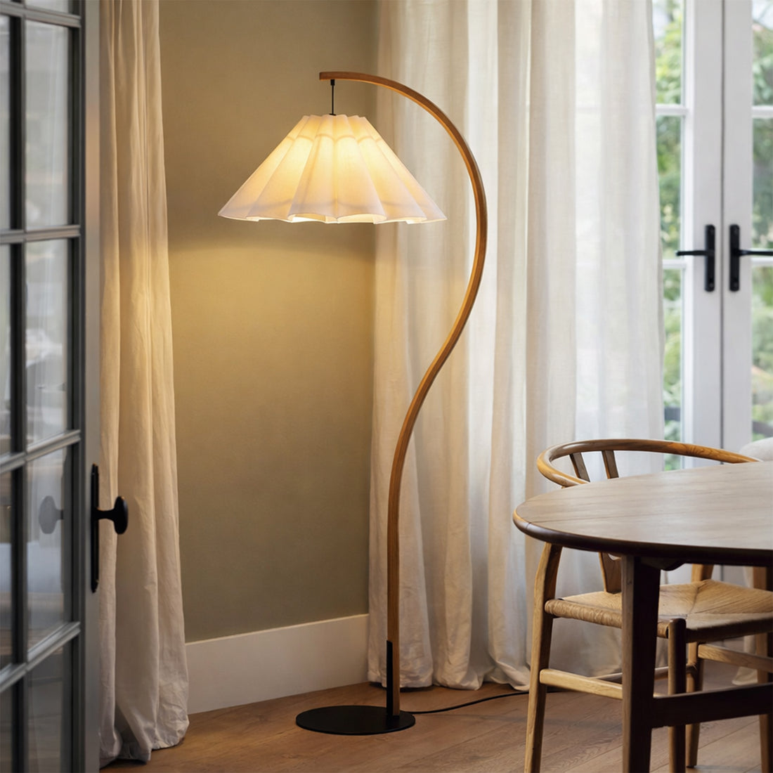 Esther Floor Lamp