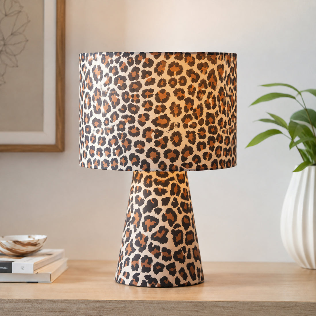 Momo Table Lamp - Leopard