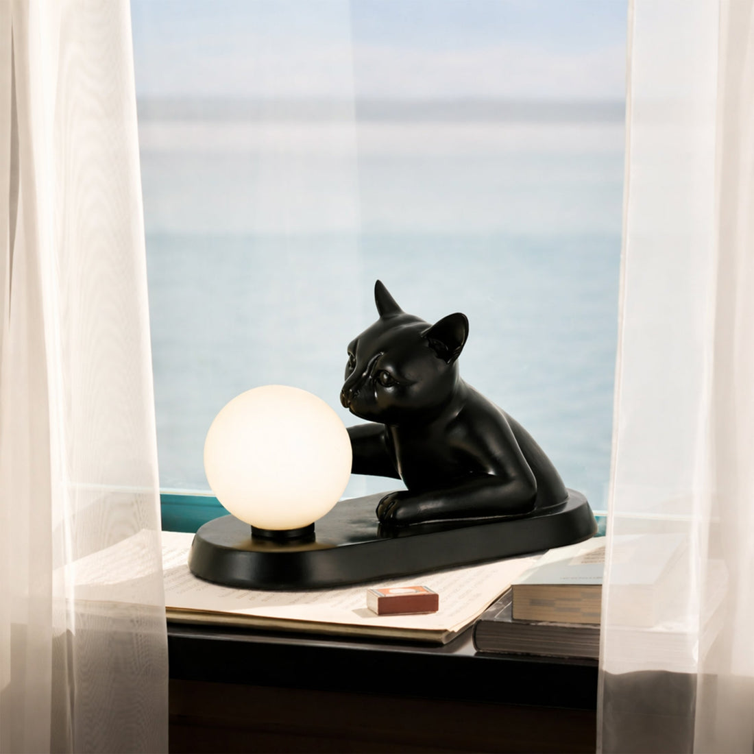 Cat Touching Ball LED Table Lamp