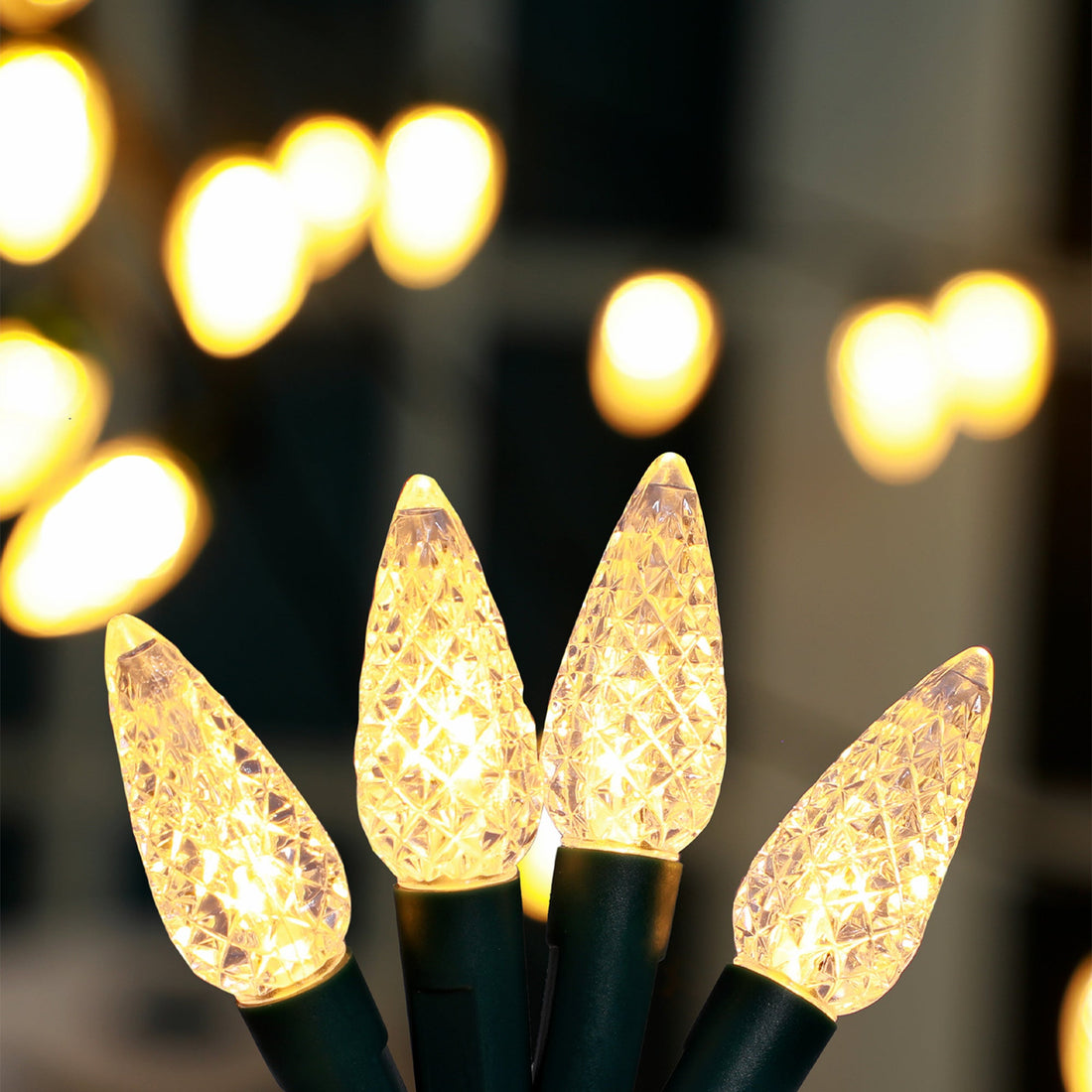 C6 Pinecone 200 LEDs Connectable String Lights - 3 Colour Options