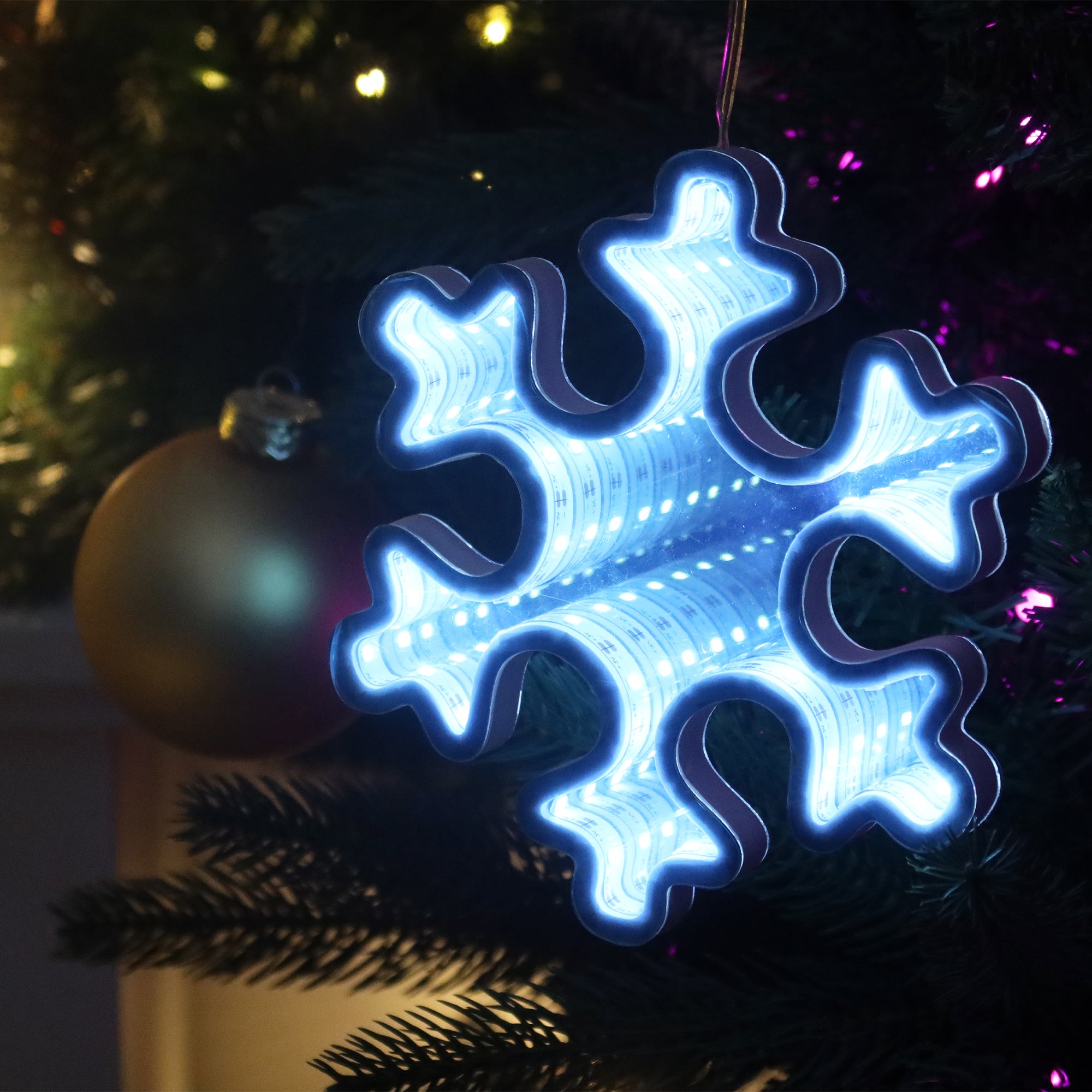 Infinity Hanging Snowfalke