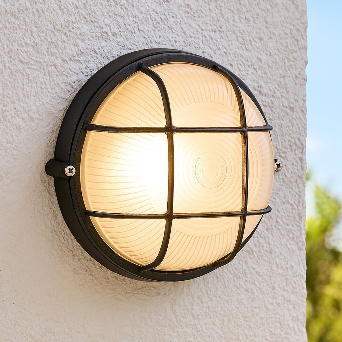 Duro Round Caged Outdoor Bunker - Black