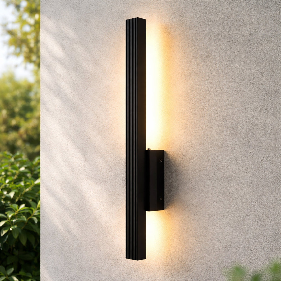 Brynn LED Outdoor Wall Light Black