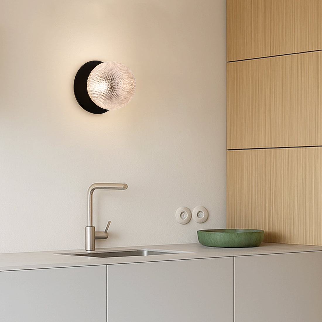 Odessa Diamond Cut Glass LED Wall Light with Black Base - Warm White/Small