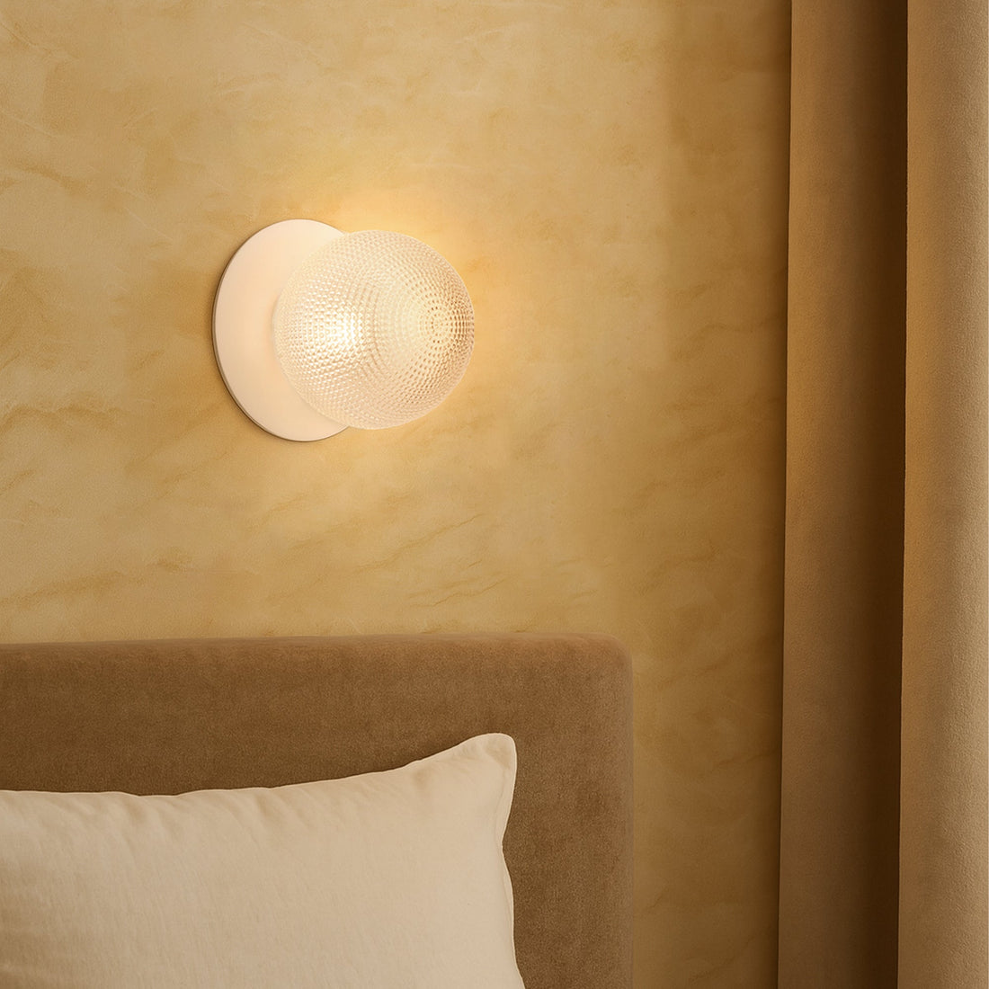 Odessa Diamond Cut Glass LED Wall Light with White Base - Warm White/Small