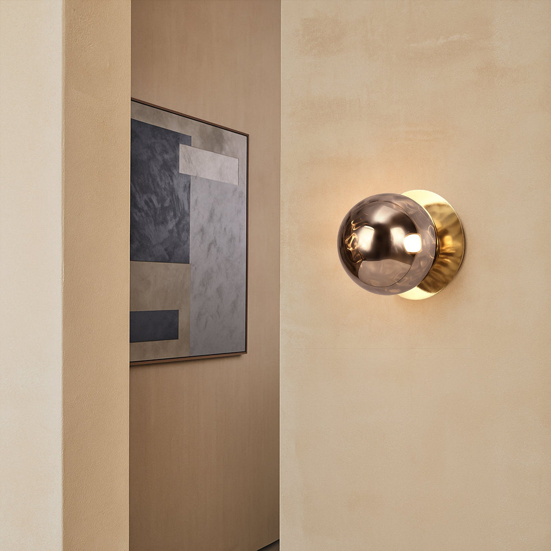 Odessa Molten Ripple Glass LED Wall Light with Gold Base - Warm White/Large