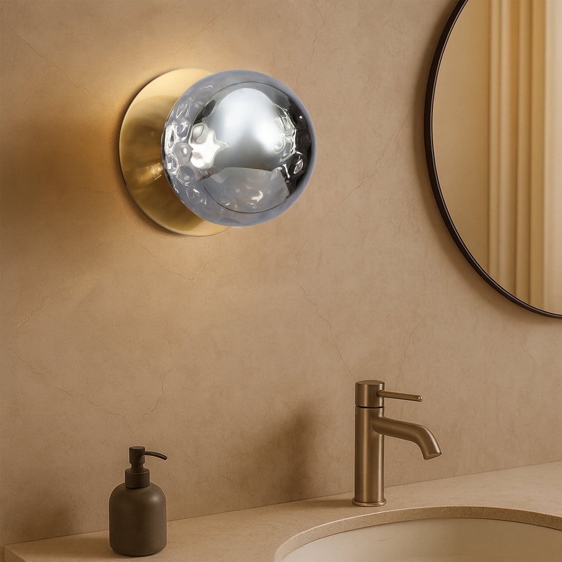 Odessa Molten Ripple Glass LED Wall Light with Brass Base - White/Large