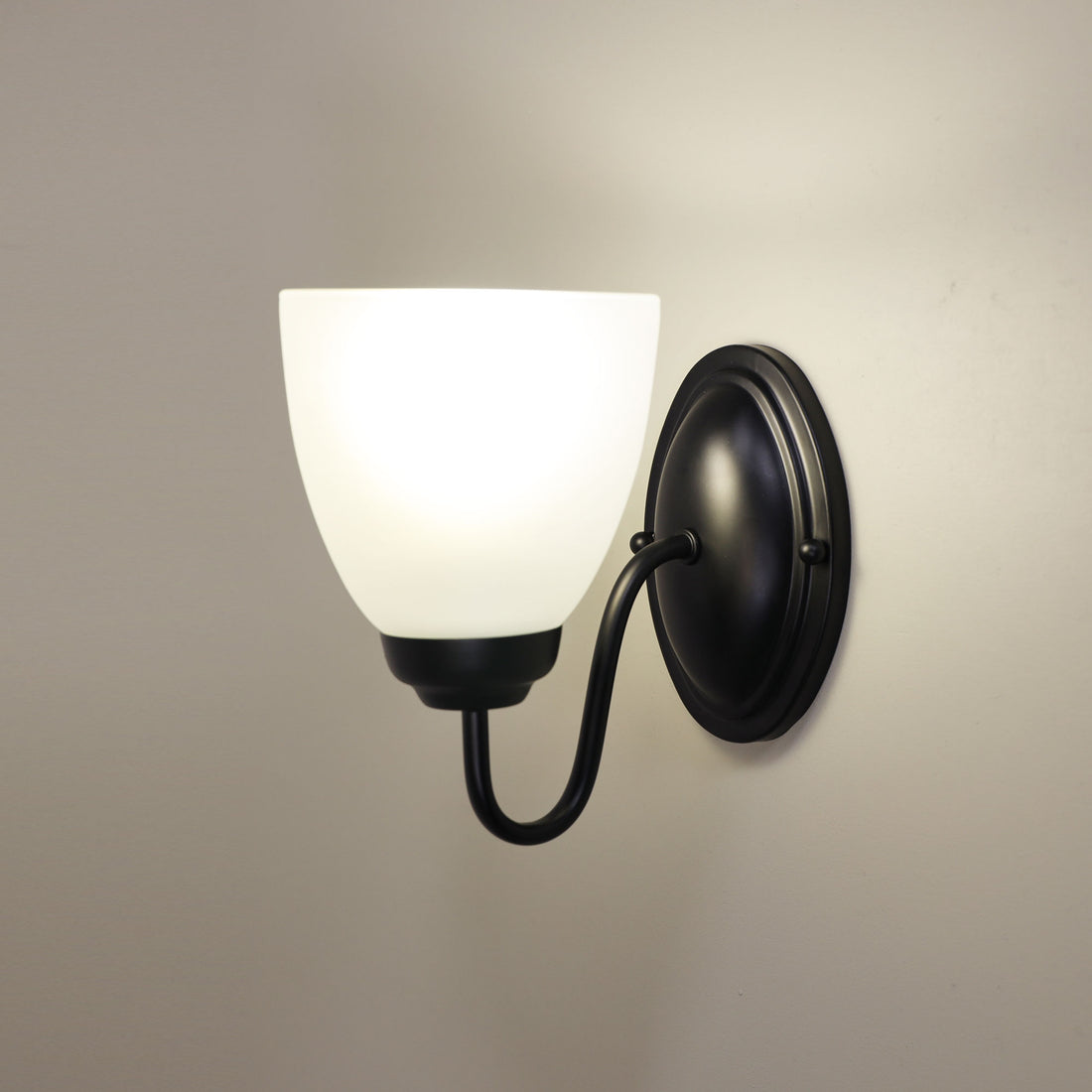 Rochester Traditional Glass Wall Light Black 1lt