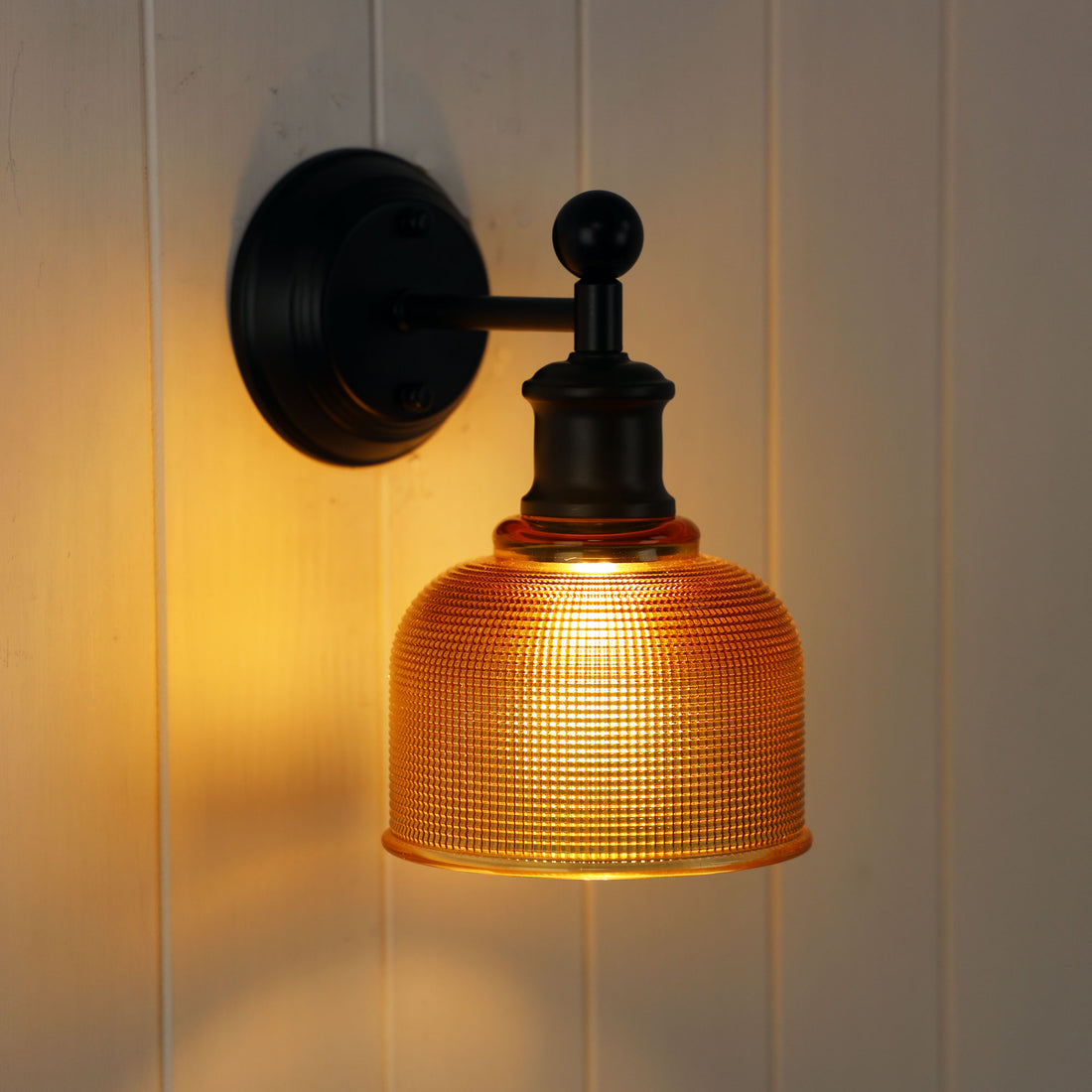 Brighton Wall Light Black/Amber