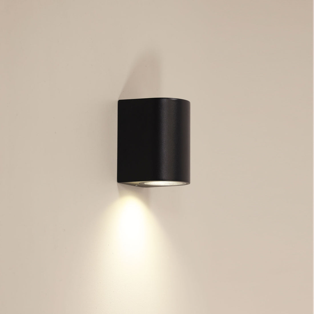 Hera Outdoor Wall Light Black