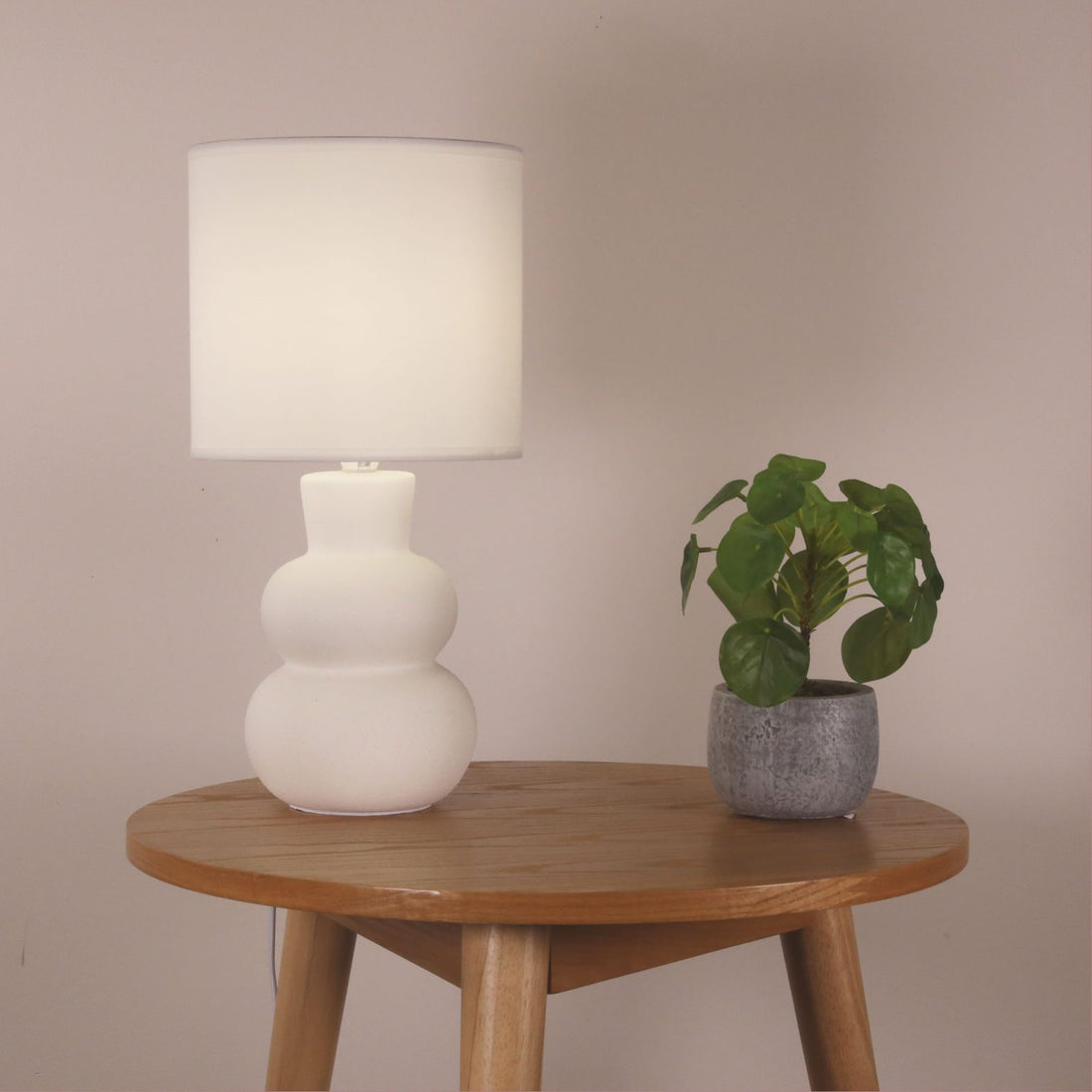Holla Ceramic Table Lamp White