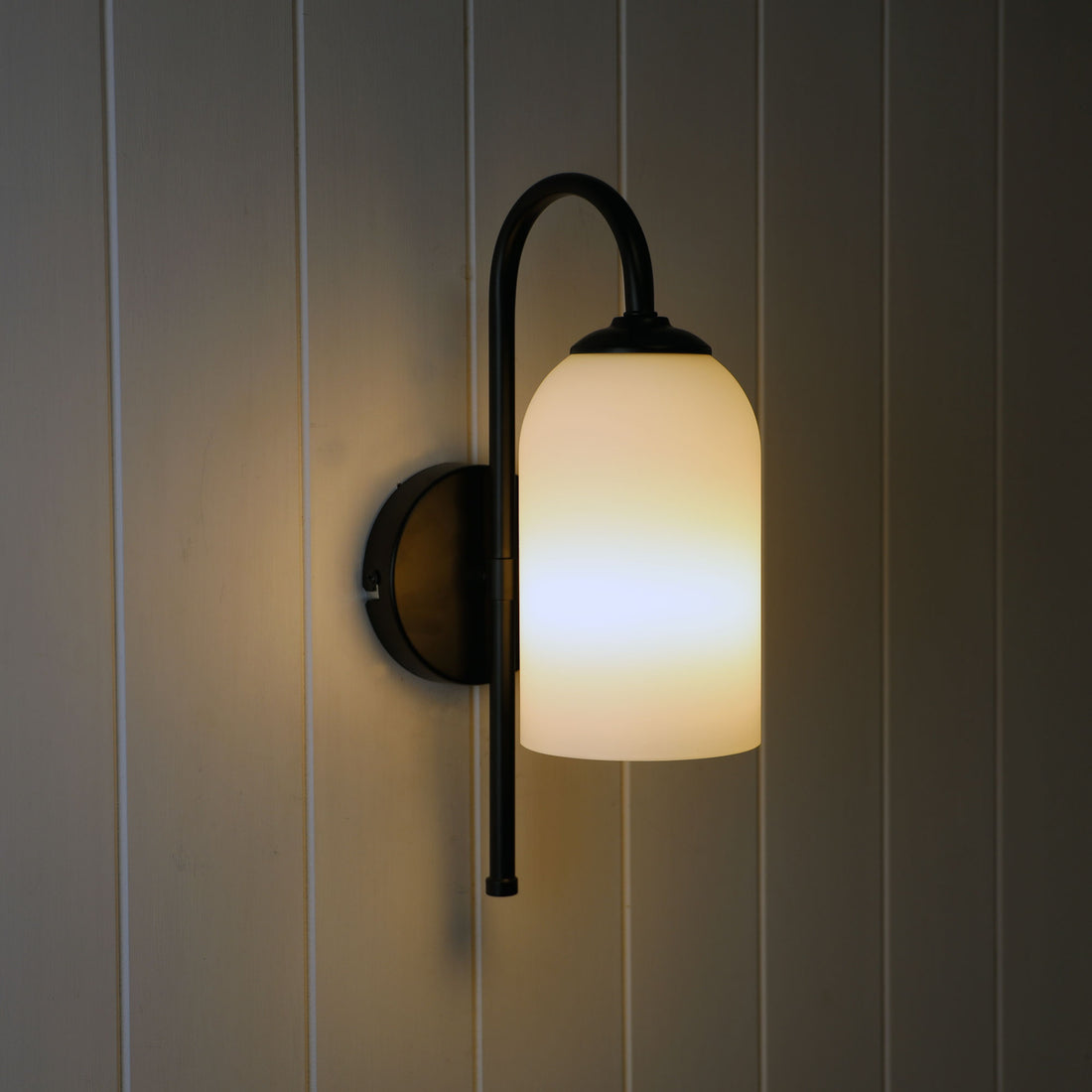 Arlington Wall Light Black
