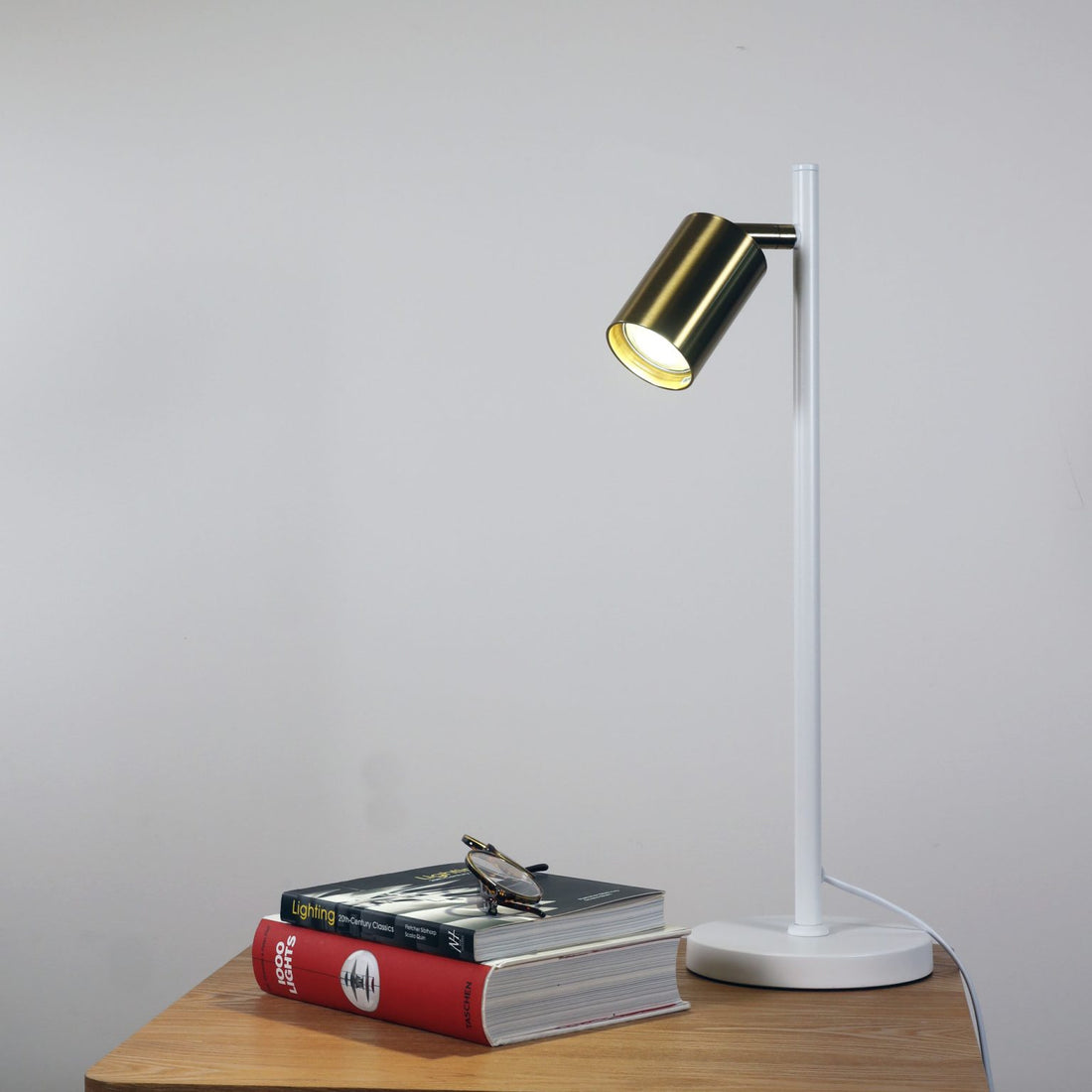 Ponte Desk Table Lamp White And Satin Brass