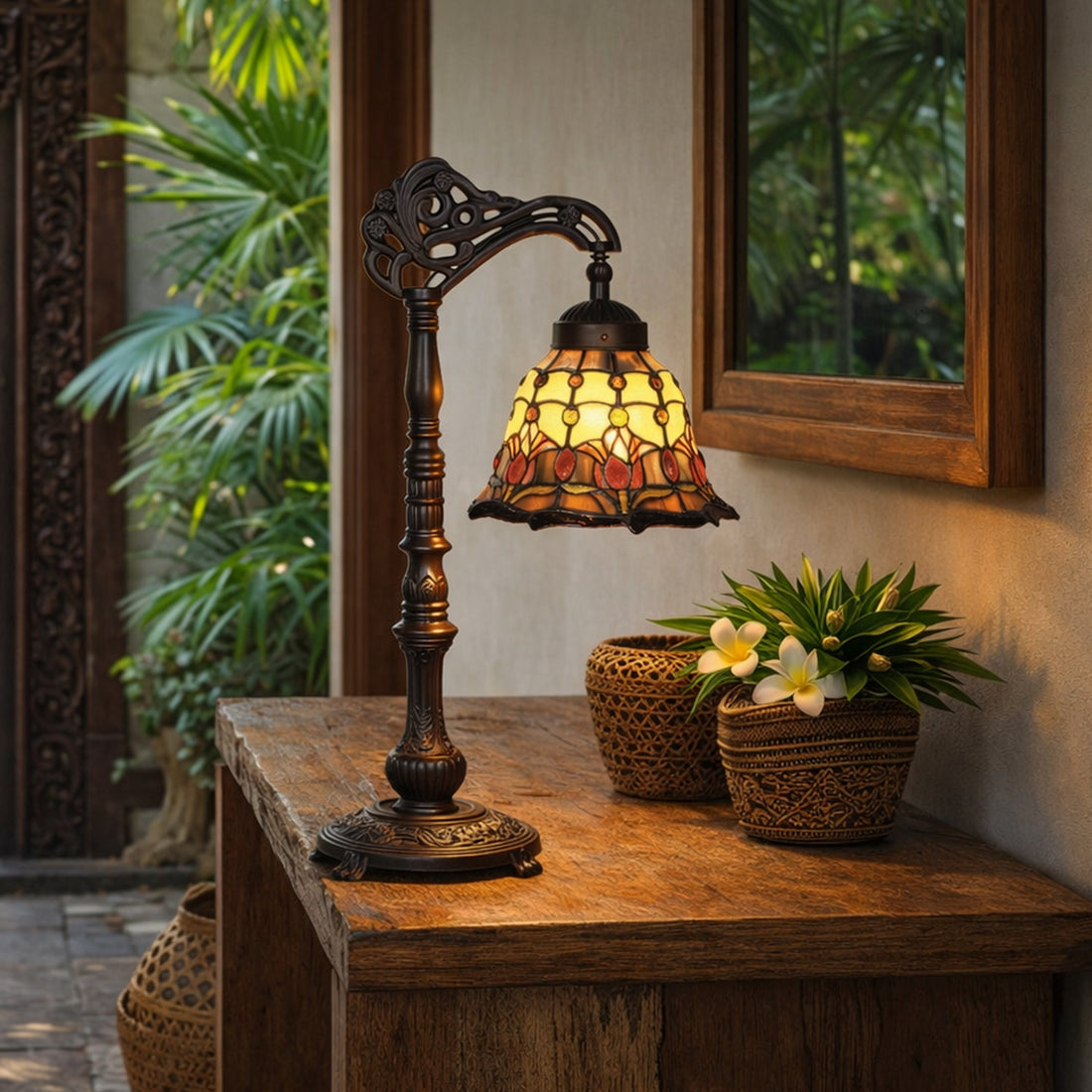 Tulip Tiffany Table Lamp