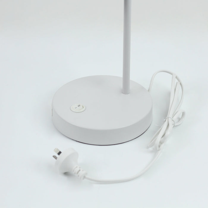 Mak USB Table Lamp - White